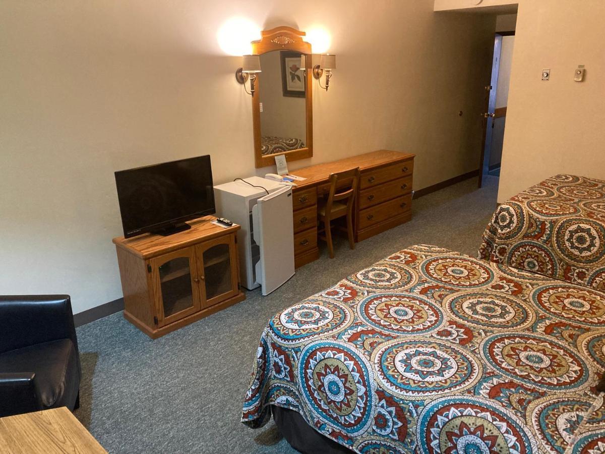 Landmark Motel Clintonville Ngoại thất bức ảnh