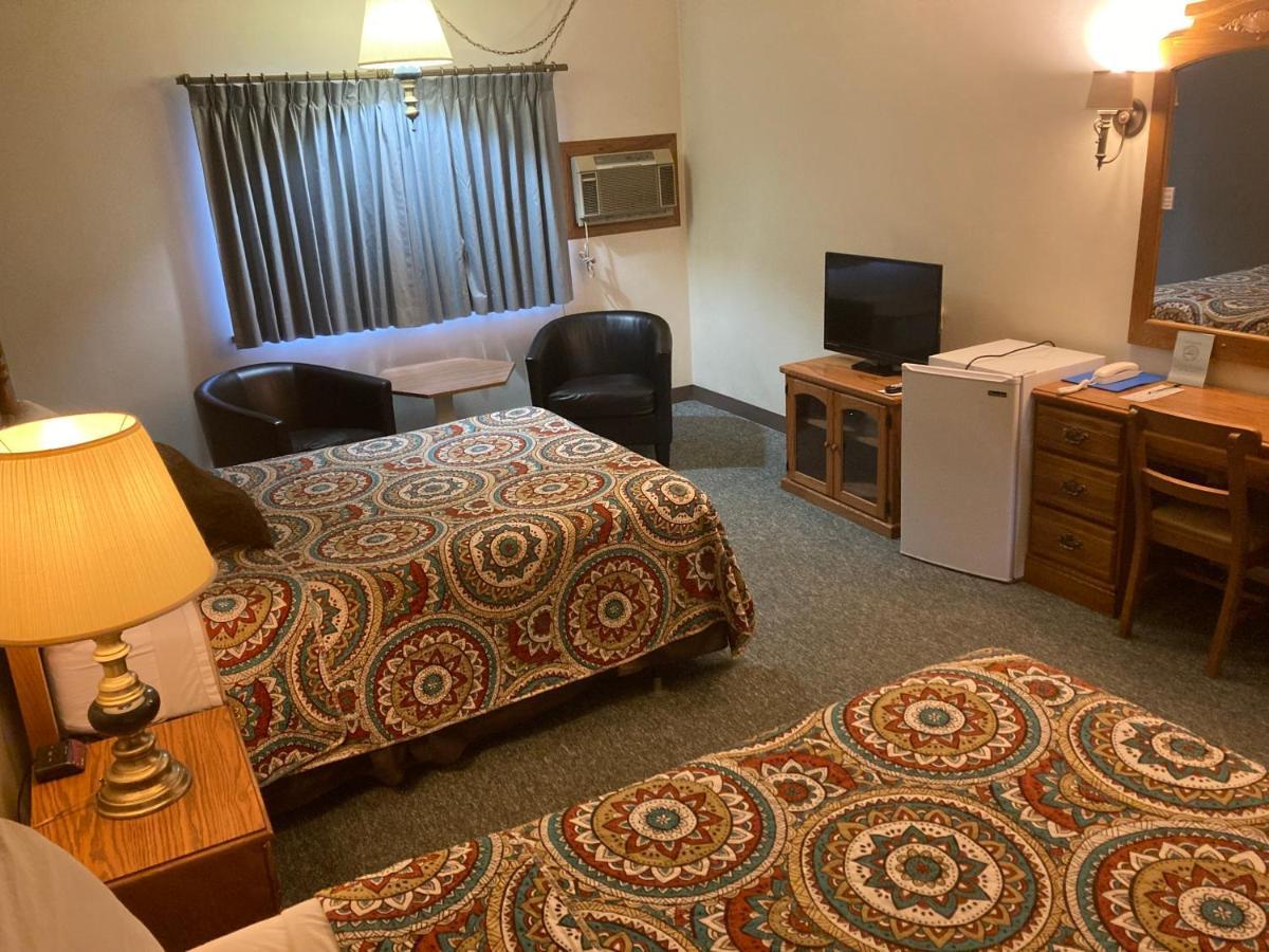 Landmark Motel Clintonville Ngoại thất bức ảnh