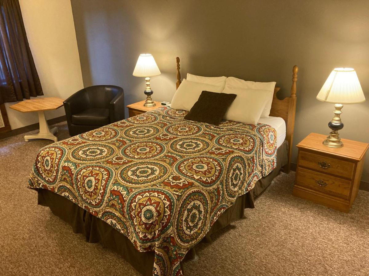 Landmark Motel Clintonville Ngoại thất bức ảnh
