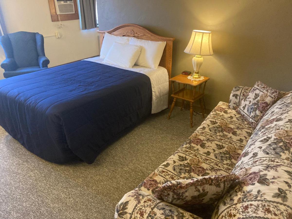 Landmark Motel Clintonville Ngoại thất bức ảnh